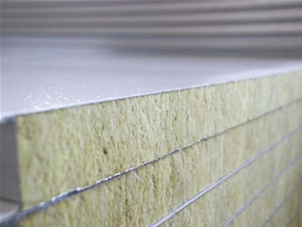 巖棉彩鋼板倉(cāng)庫實(shí)景