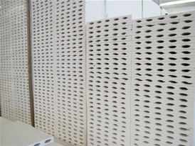 玻鎂復(fù)合板倉(cāng)庫實(shí)景